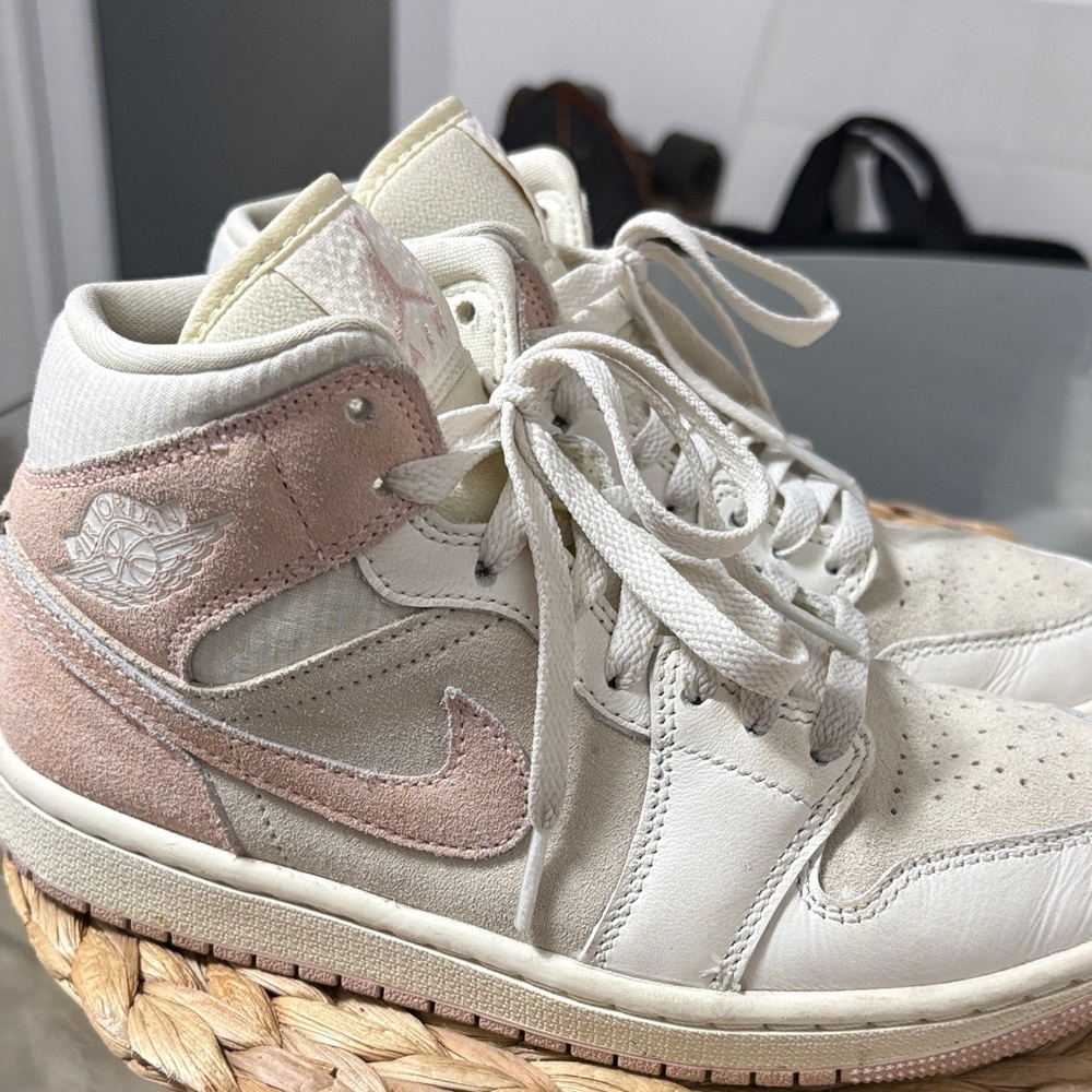 Jordan Women's Cream and Pink High-Top Sneakers
